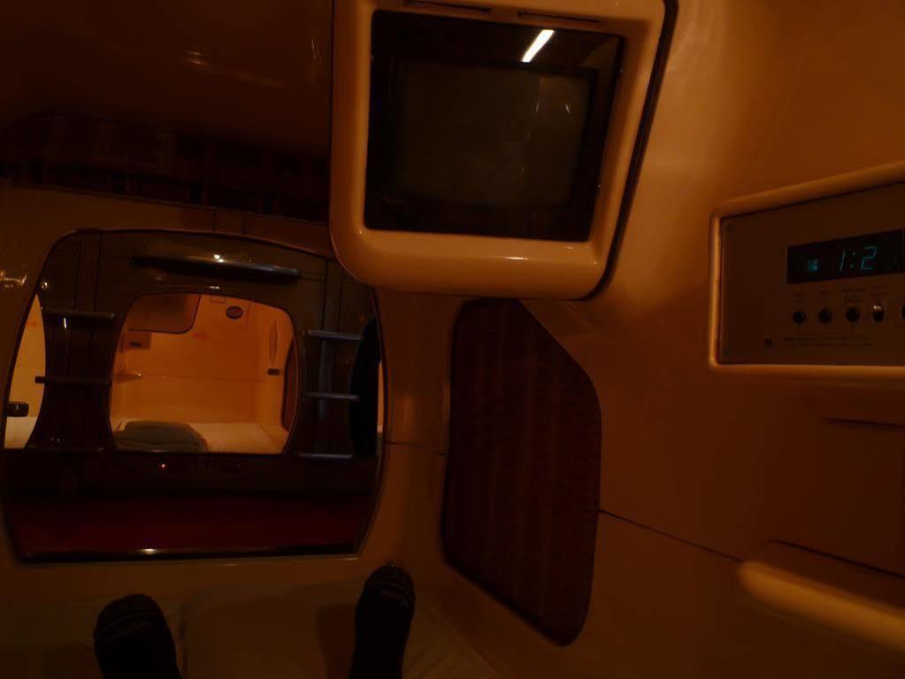 Capsule Inn Kinshicho Токіо Екстер'єр фото