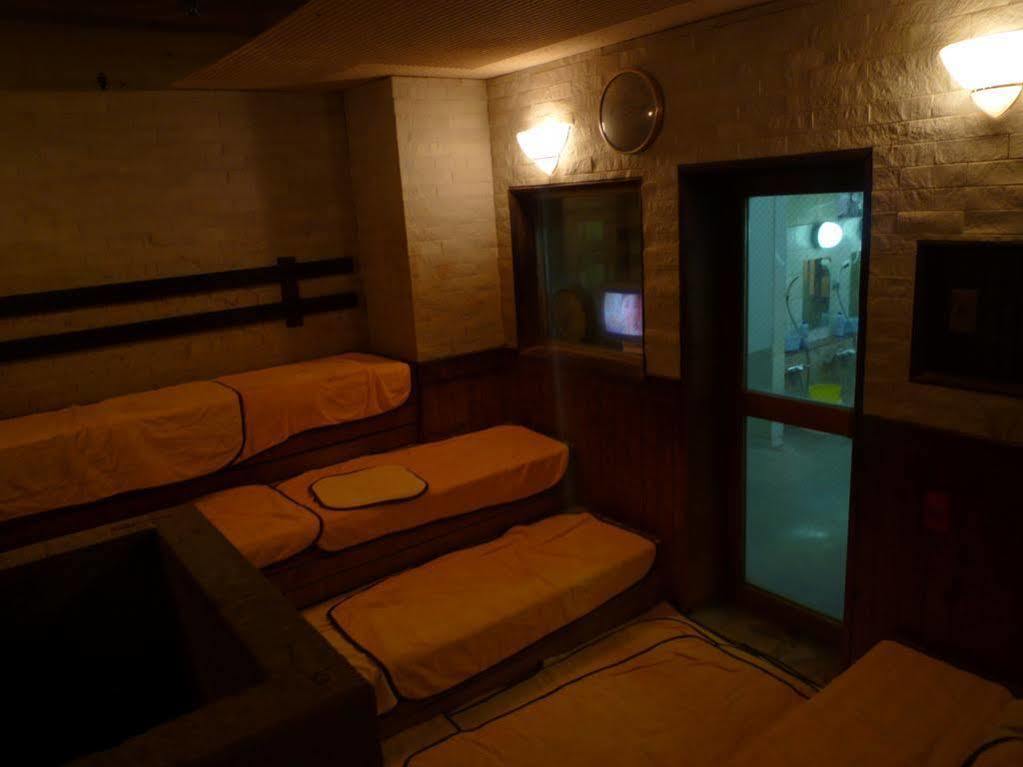 Capsule Inn Kinshicho Токіо Екстер'єр фото
